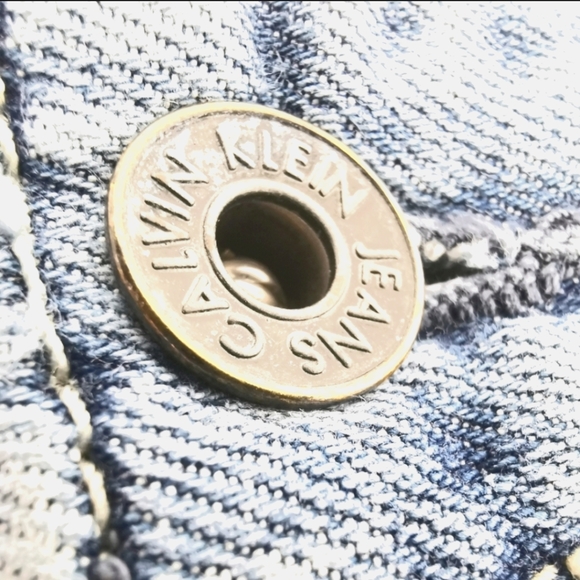 SOLD Women's Calvin Klein Straight Leg Jeans 8 long - Picture 6 of 9